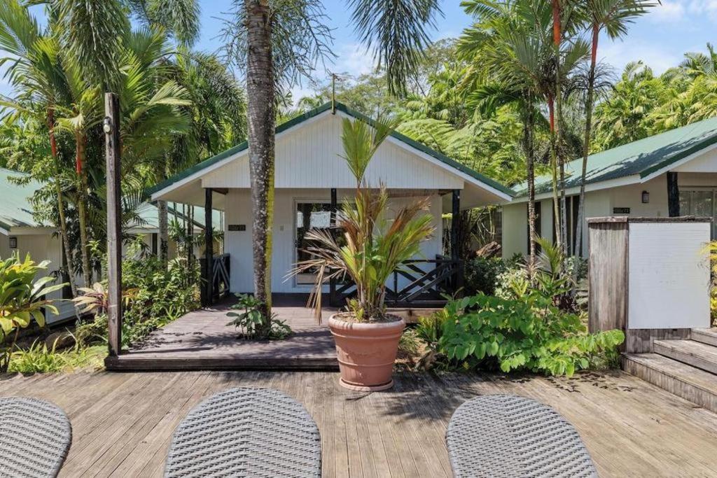 Orator Hotel Apia Exterior photo
